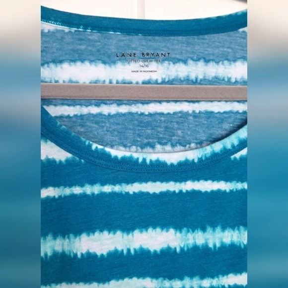 Lane Bryant Crew Neck Teal Stripe Elastic Bottom Tee - Picture 2 of 9
